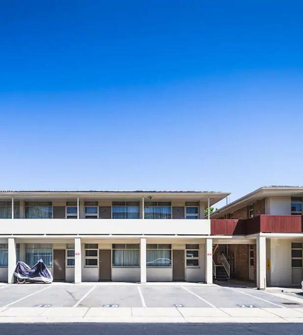 Glenelg Beach Gateway Studio Apartment Kültér fotó